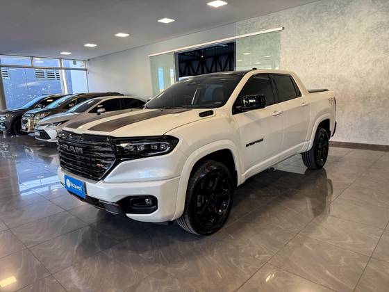 RAM RAMPAGE 2.0 HURRICANE 4 TURBO GASOLINA R/T 4X4 AUTOMÁTICO